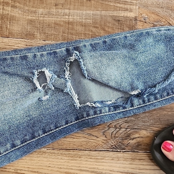Free People We The Free Distressed Jeans Sz 25 - Picture 4 of 7